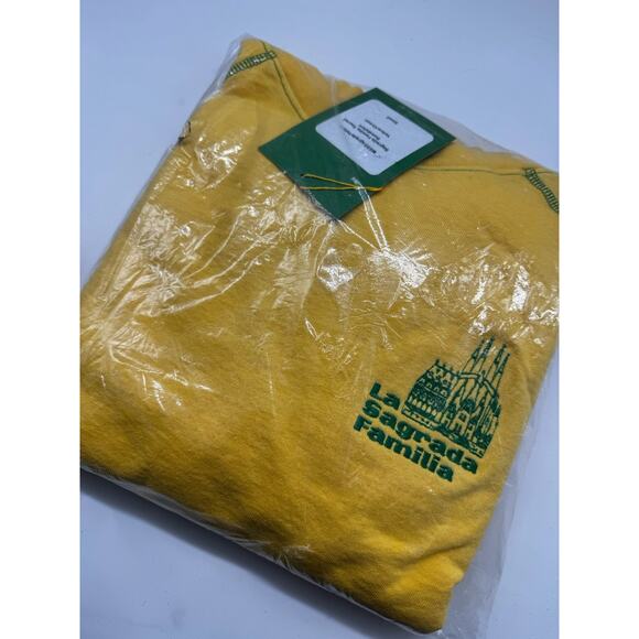 NWT Made Some Souvenirs Sagrada Familia Tourist Sweatshirt Yellow Crew Sz Small - Picture 8 of 9